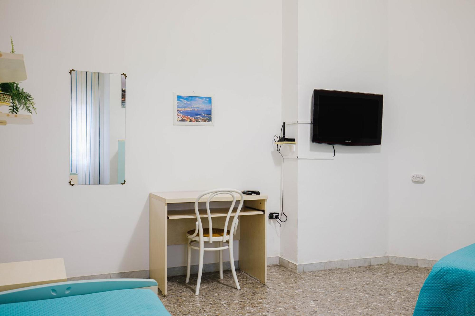 Apartamento Casa Intera In Via Dell Epomeo 175 Nápoles Exterior foto